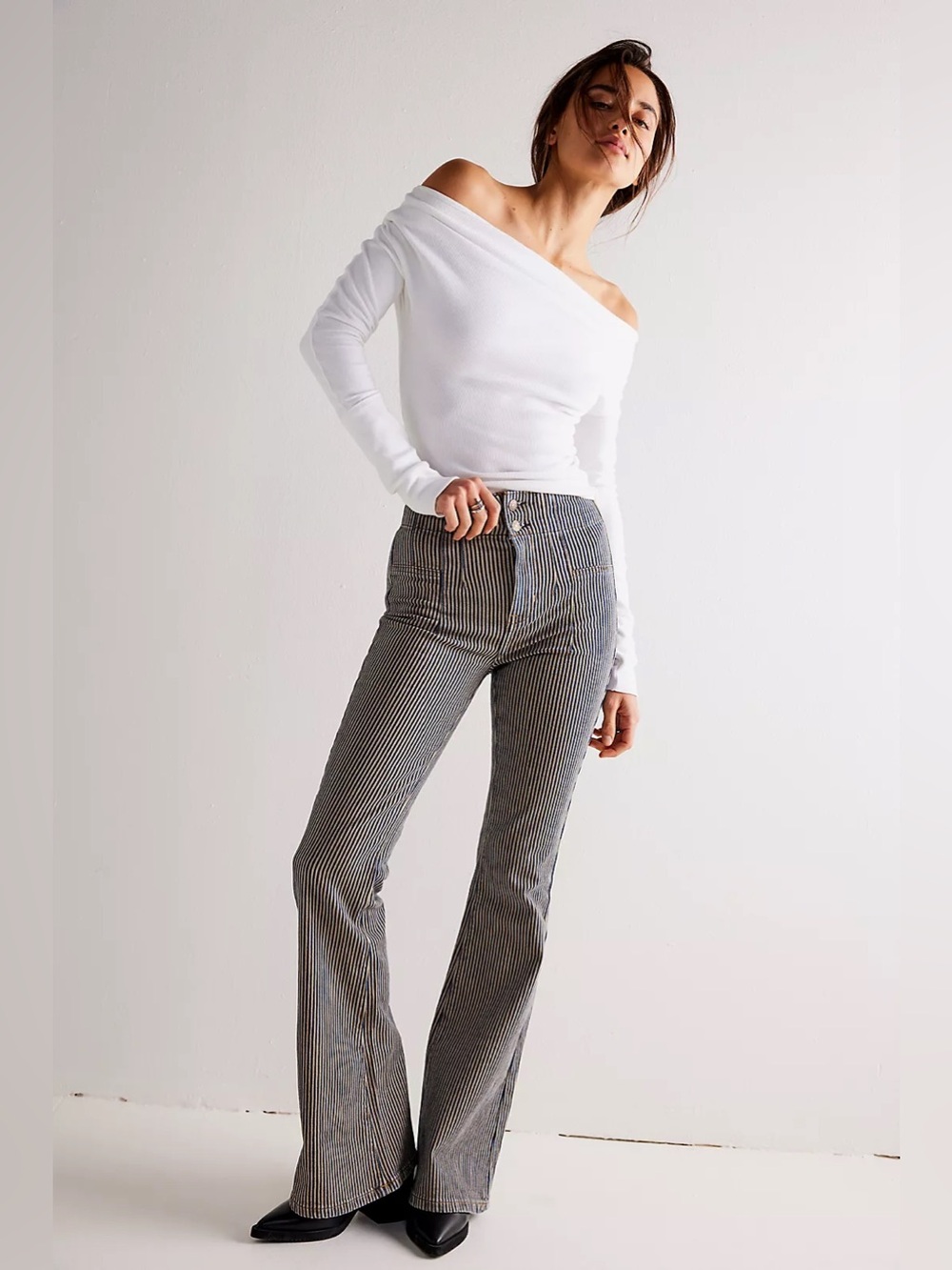 Free People We The Free Jayde Railroad Flare Jeans size 30